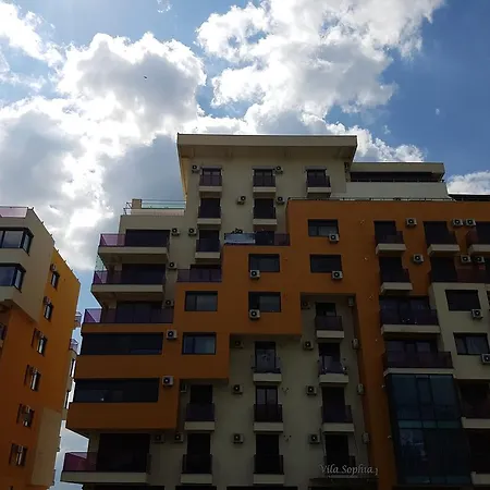 Yka Holiday 2 Mamaia