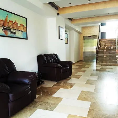 Apartman Yka Holiday 2 *